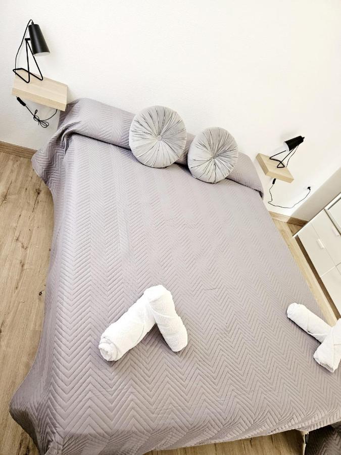 Apartamento Familiar En Triana Sevilla Exterior foto